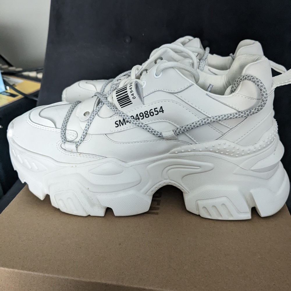 Steve Madden Platform Sneakers sz 9
